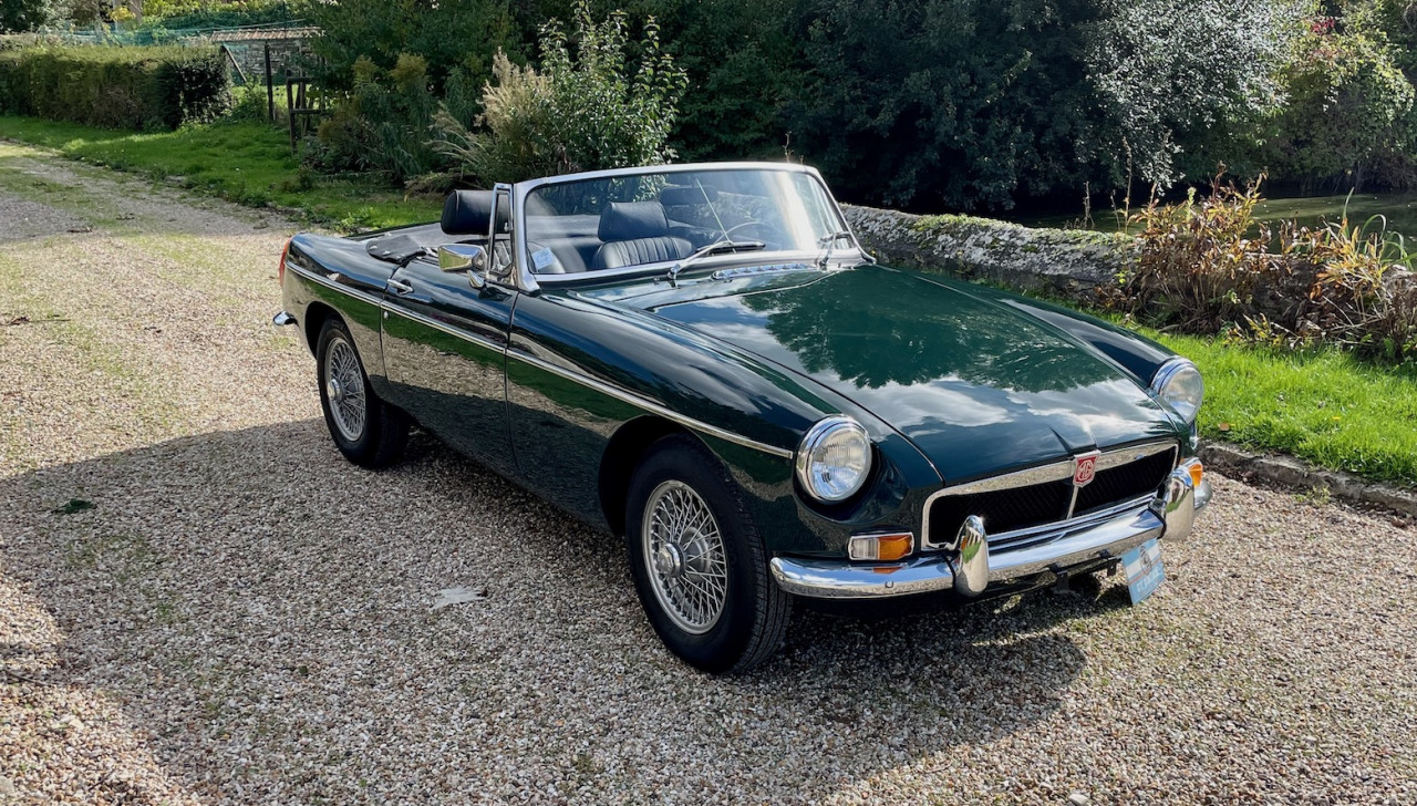 Voiture ancienne MG B Roadster 1973 - Voiture ancêtre 