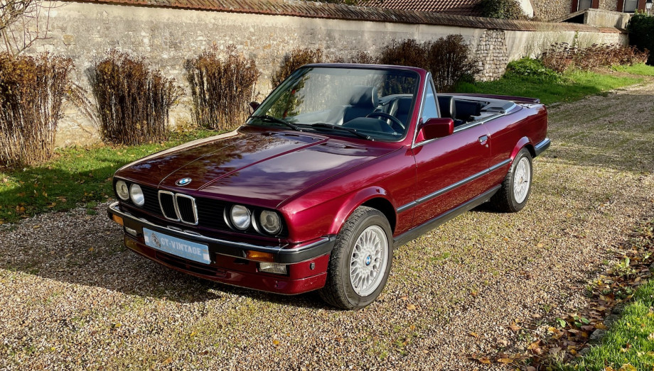 https://www.gt-vintage.com/23117-large_default/bmw-e30-325-i-cabriolet-1990.jpg