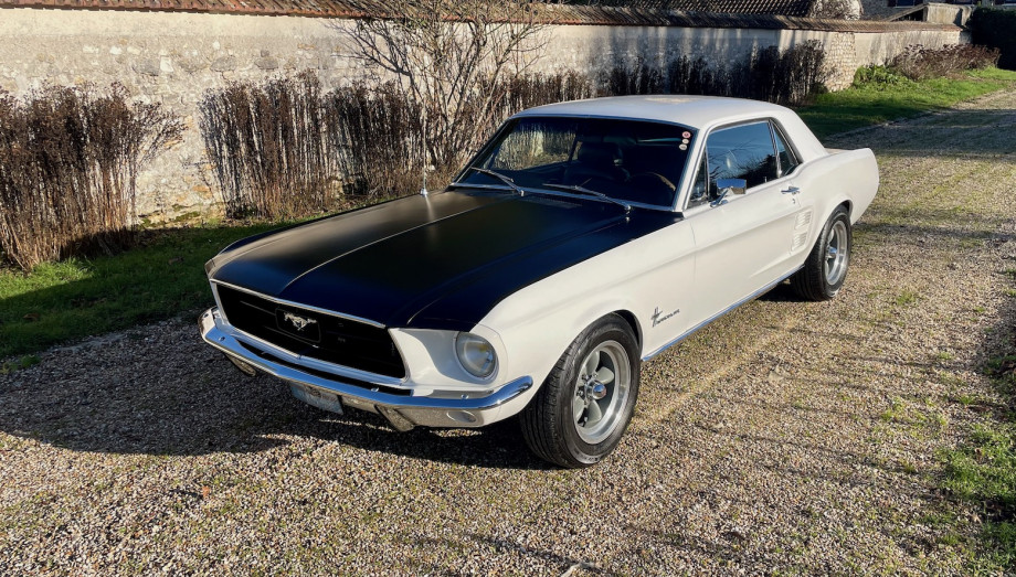 FORD MUSTANG 1967 COUPE V8