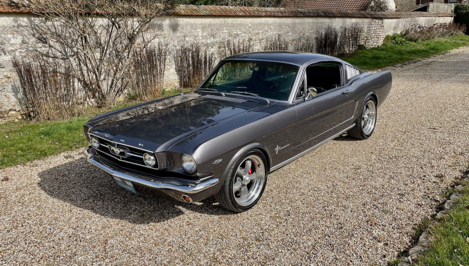 FORD MUSTANG FASTBACK V8 1965 Performance