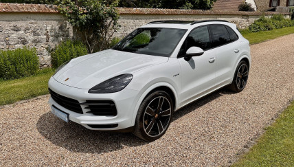 PORSCHE CAYENNE E-HYBRID S...