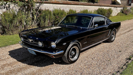 FORD MUSTANG 1965 FASTBACK V8