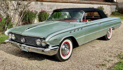 BUICK ELECTRA 225 1961...